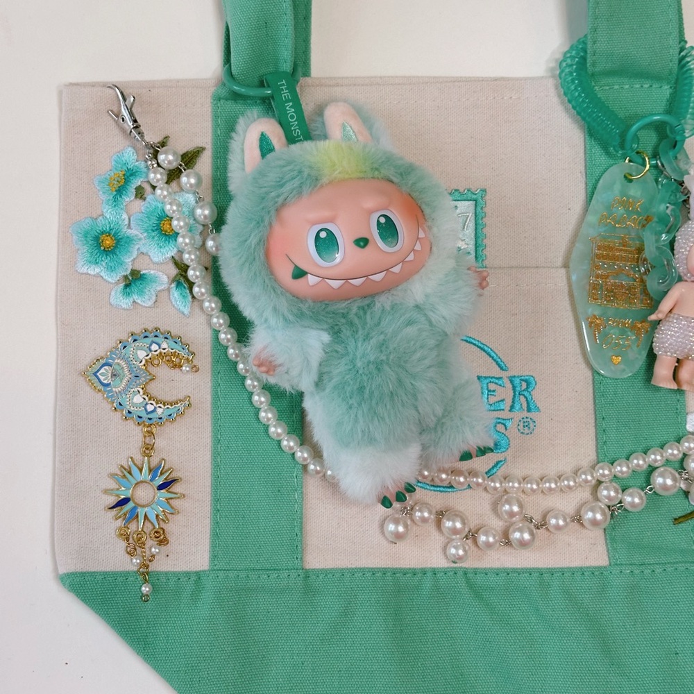 Trader Joe's Green Mini Tote Bag Custom with Labubu - Picture 4 of 5